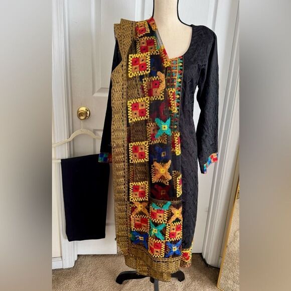 PAKISTANI DESIGNER DRESS 3 PIECE - Picture 8 of 10